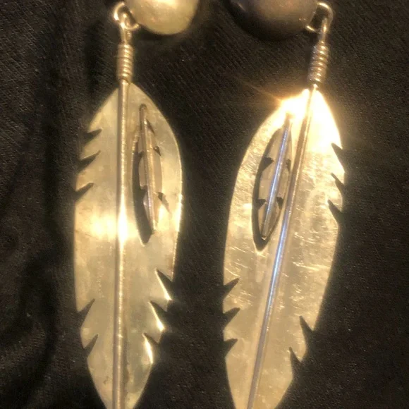 Sterling Silver feather dangle earrings - Picture 1 of 3
